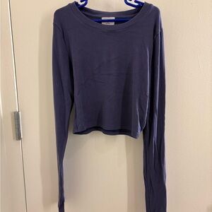 Aritzia Wilfred Free Go-To Cropped Longsleeve Medium Deep Violet